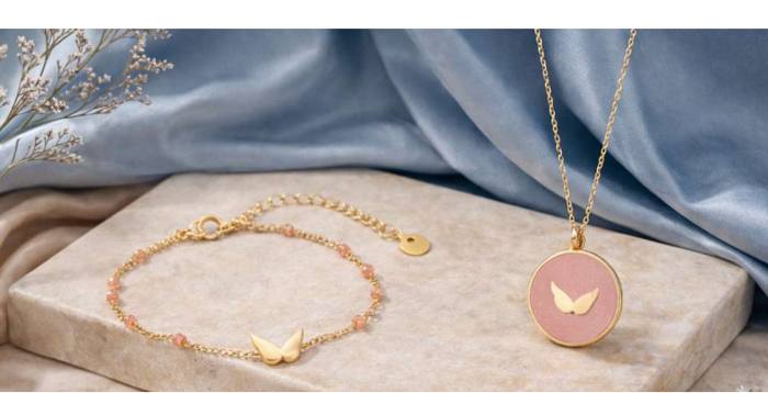 Collares y pulseras